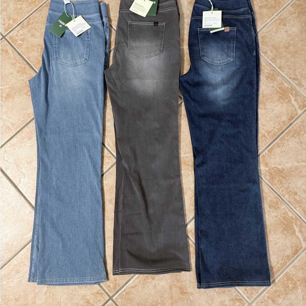 NWT Halara Flex™ High Waisted Pockets Washed Casual
Bootcut Jeans